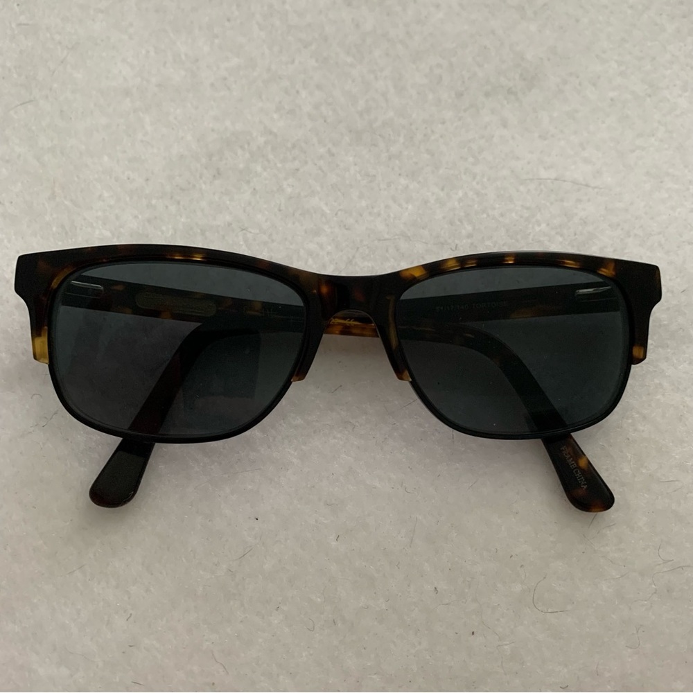 Ernest Hemingway 4622 Eyeglasses Frame 51/17140 Tortoise